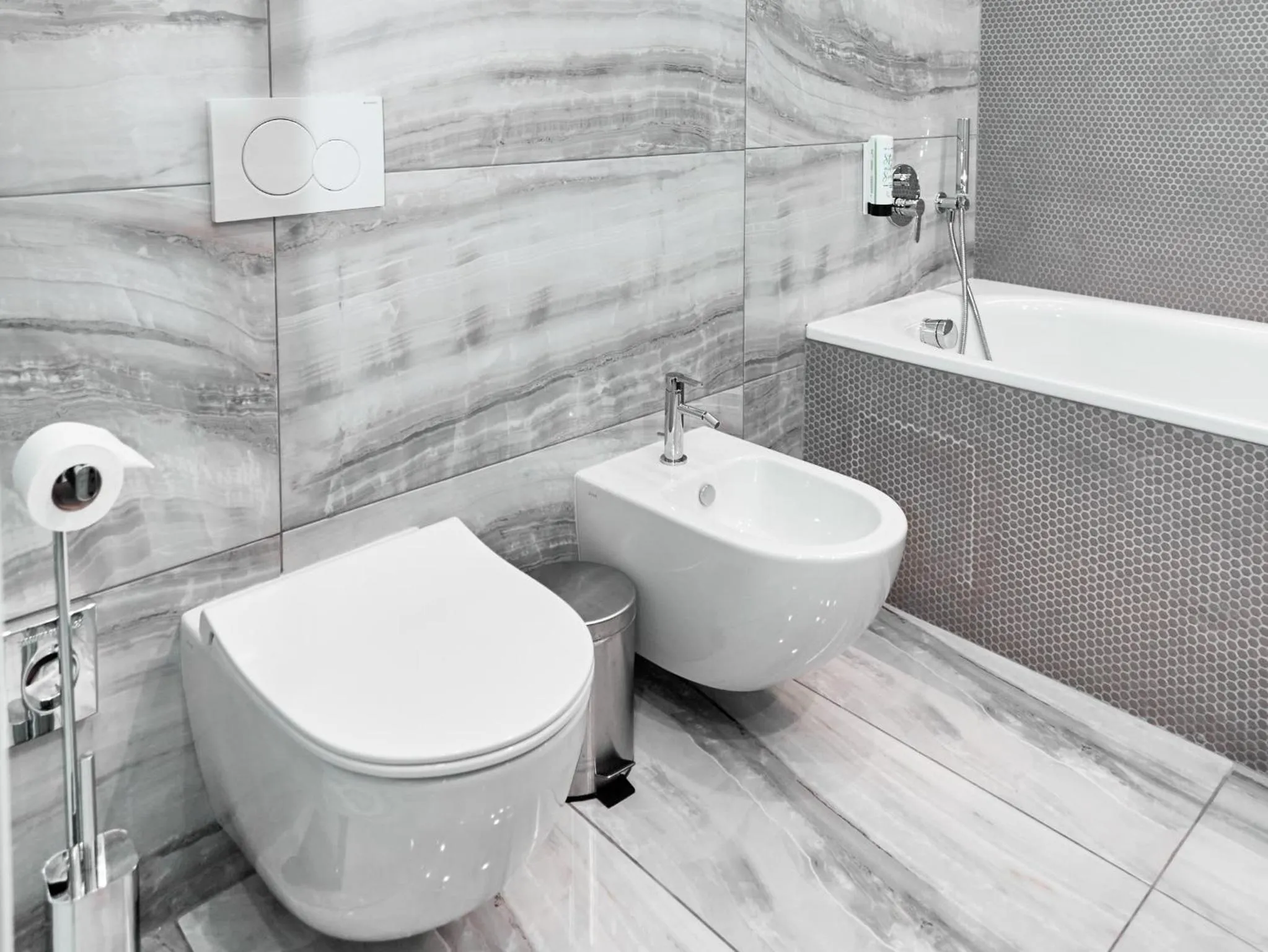 Náhled galerie Apartmá Superior s výhledem do ulice 4