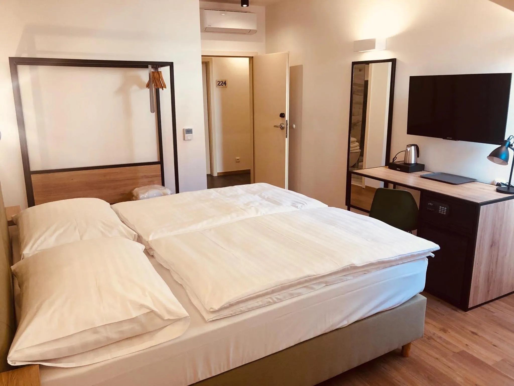 Standard Rooms gallery image 4